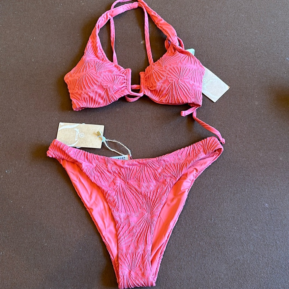Berlook coral bikini NWT